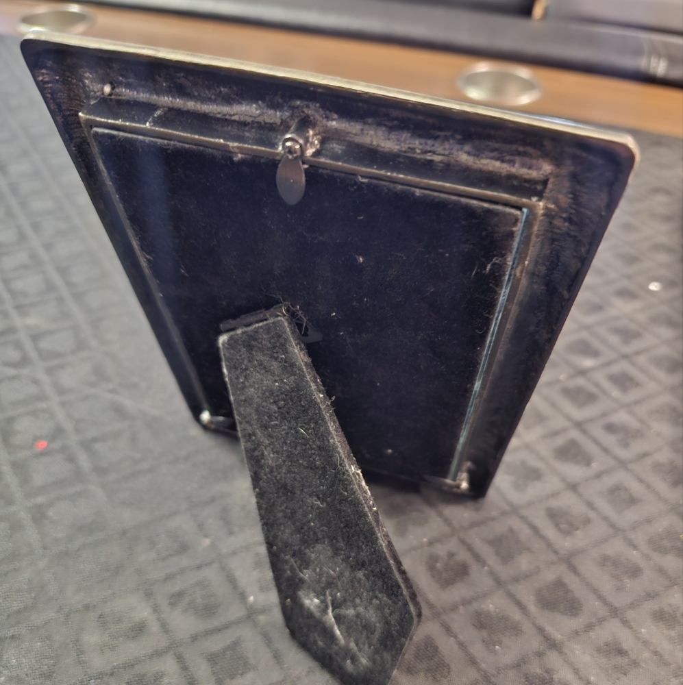 Crystal & Silvertone Frame - Picture 3 of 3